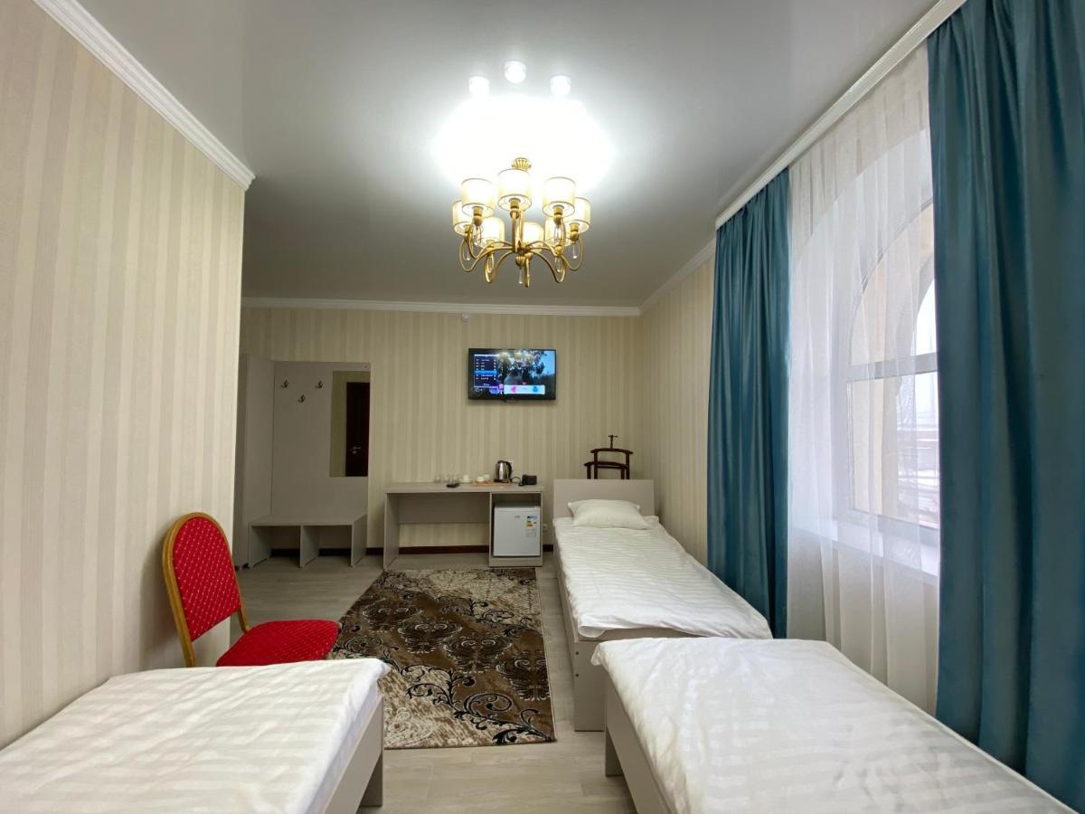 קוסטנאי Hotel Astam מראה חיצוני תמונה