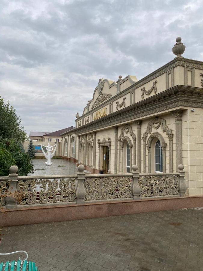 קוסטנאי Hotel Astam מראה חיצוני תמונה