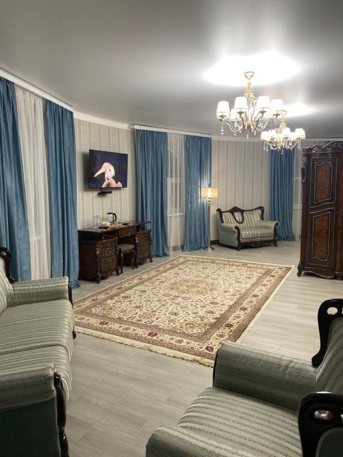 קוסטנאי Hotel Astam מראה חיצוני תמונה