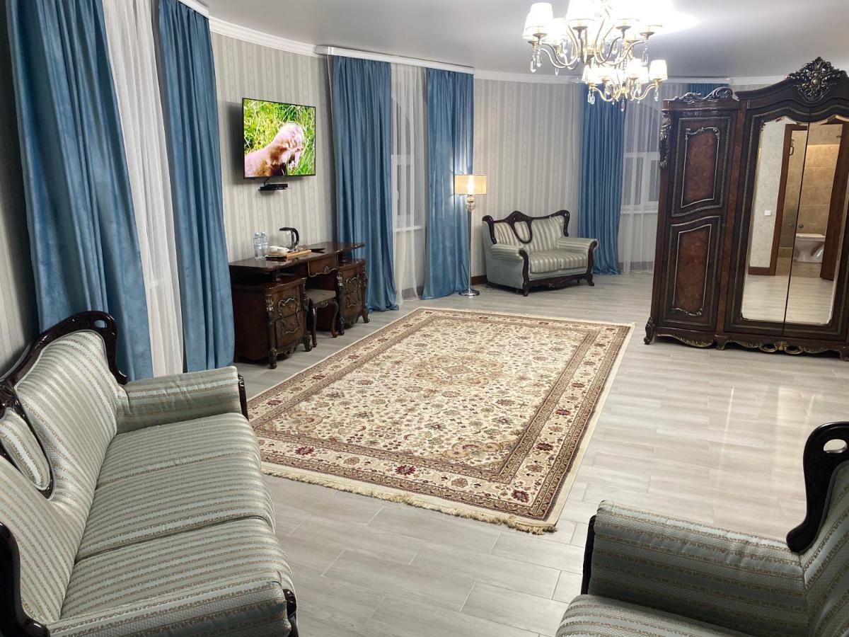קוסטנאי Hotel Astam מראה חיצוני תמונה