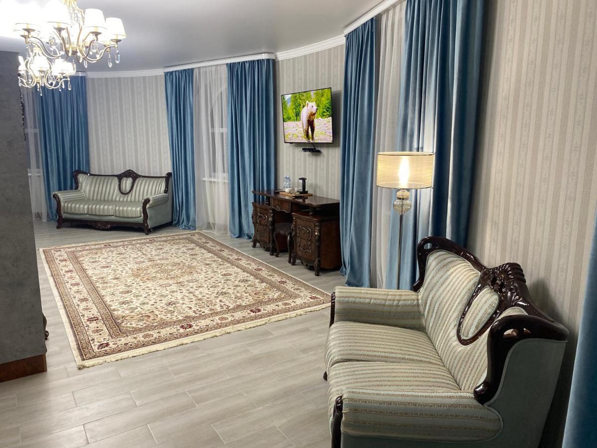 קוסטנאי Hotel Astam מראה חיצוני תמונה