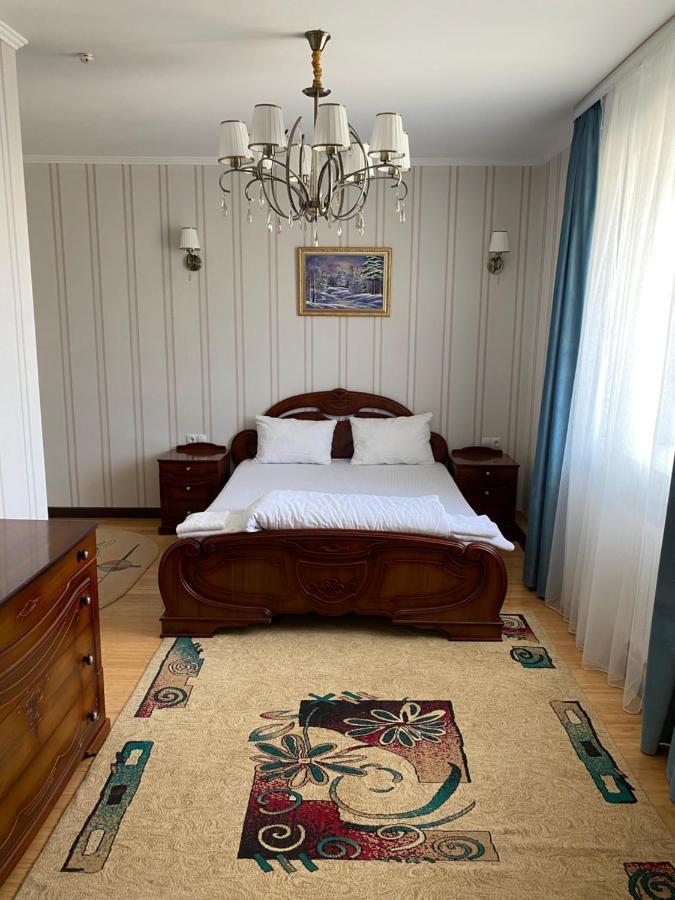 קוסטנאי Hotel Astam מראה חיצוני תמונה