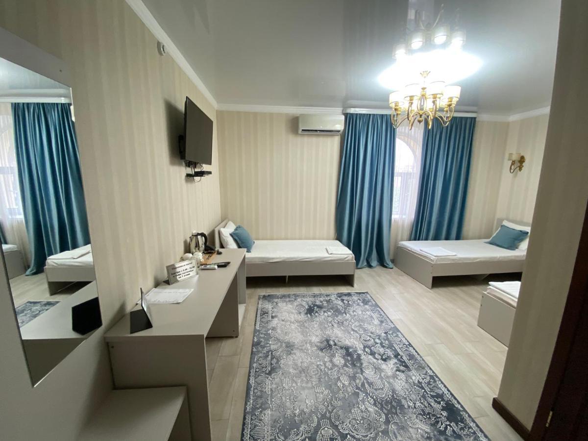 קוסטנאי Hotel Astam מראה חיצוני תמונה