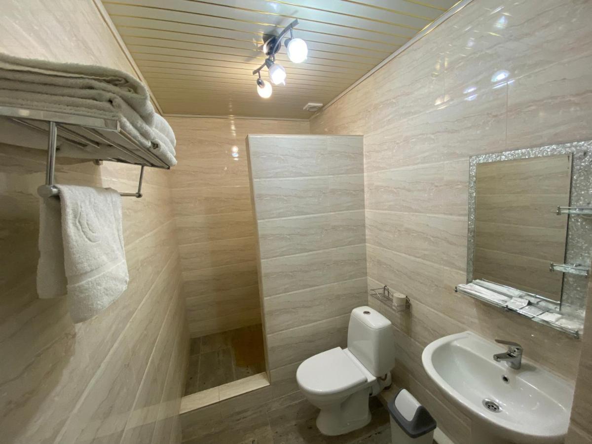 קוסטנאי Hotel Astam מראה חיצוני תמונה